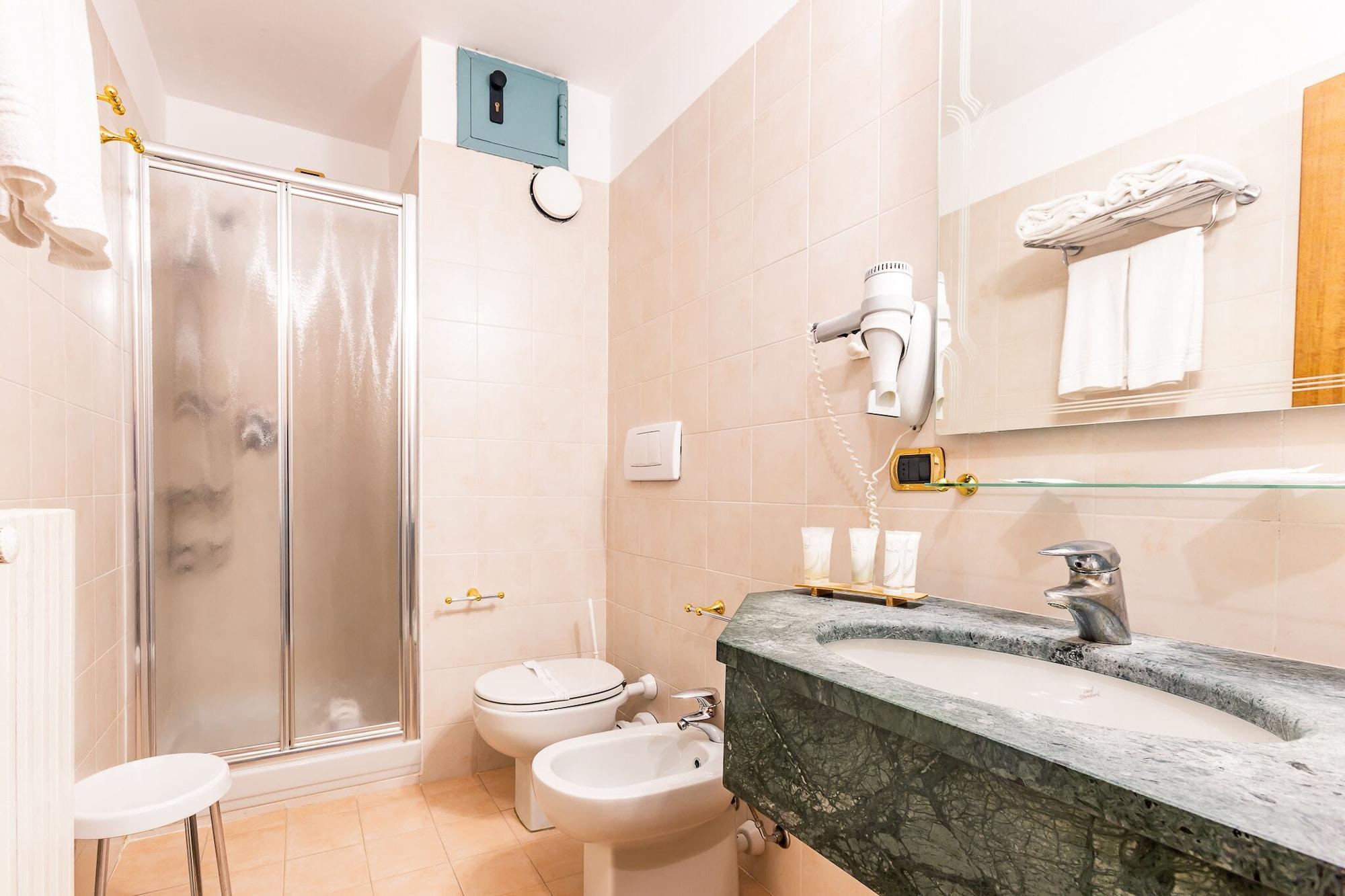 ססטריארה Hotel Cristallo מראה חיצוני תמונה