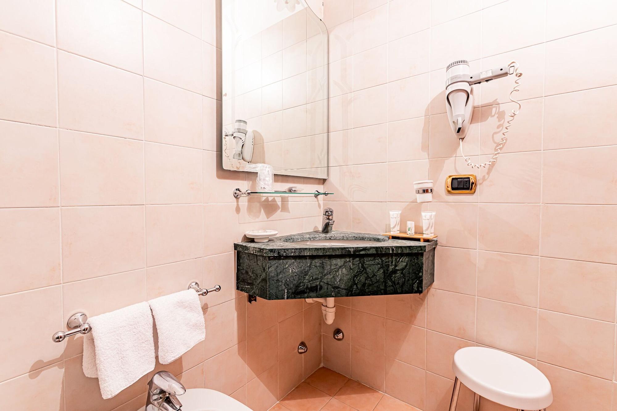 ססטריארה Hotel Cristallo מראה חיצוני תמונה