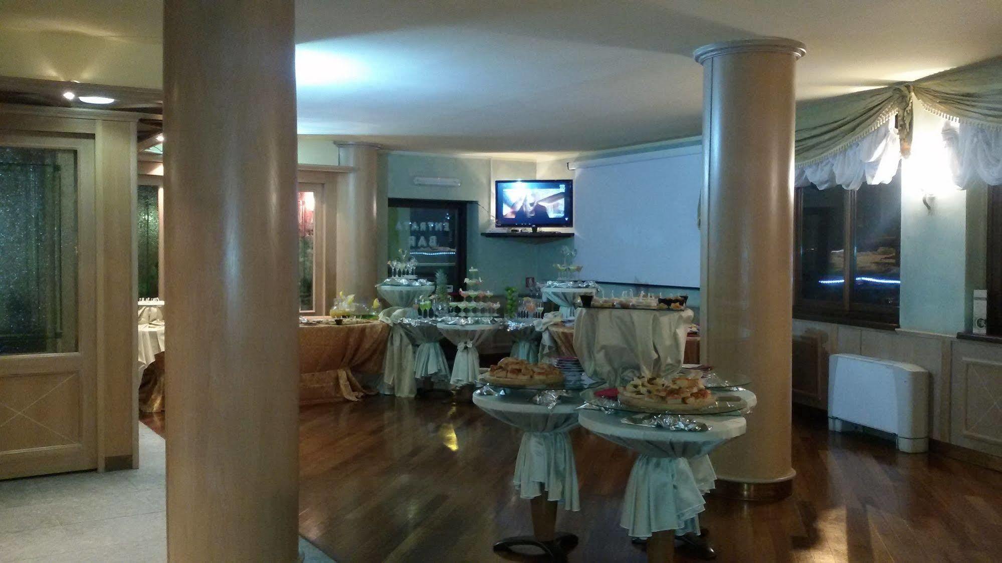 ססטריארה Hotel Cristallo מראה חיצוני תמונה