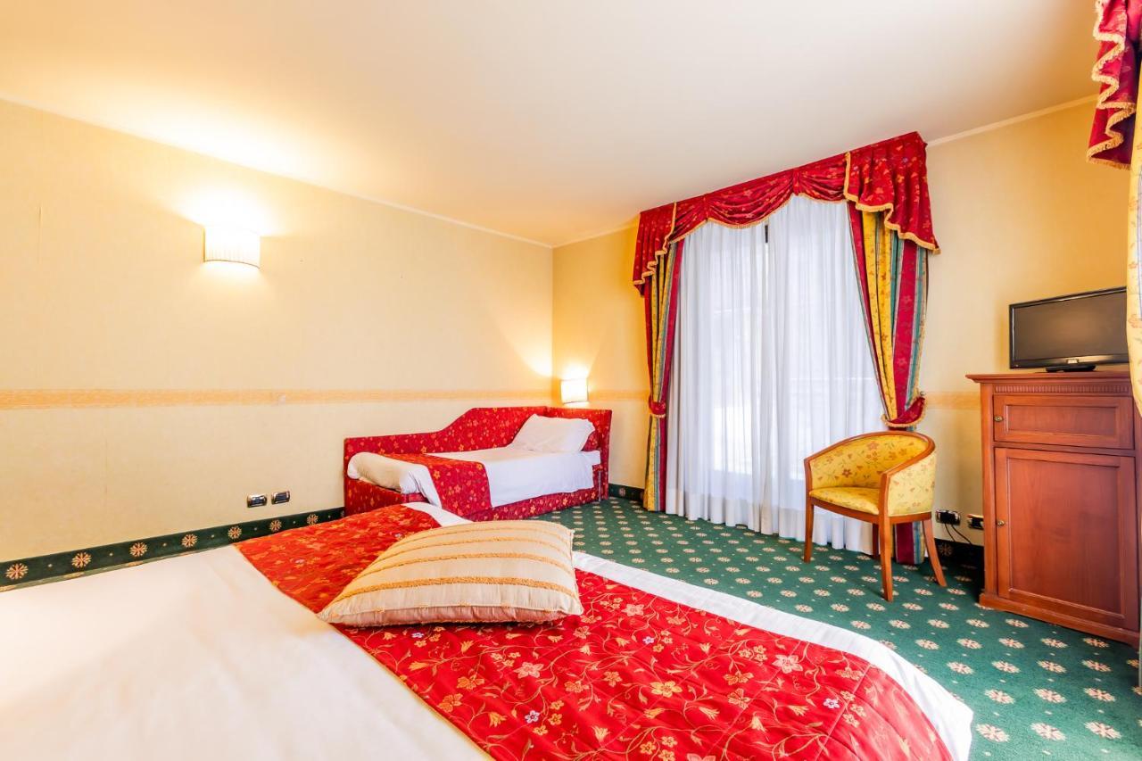 ססטריארה Hotel Cristallo מראה חיצוני תמונה