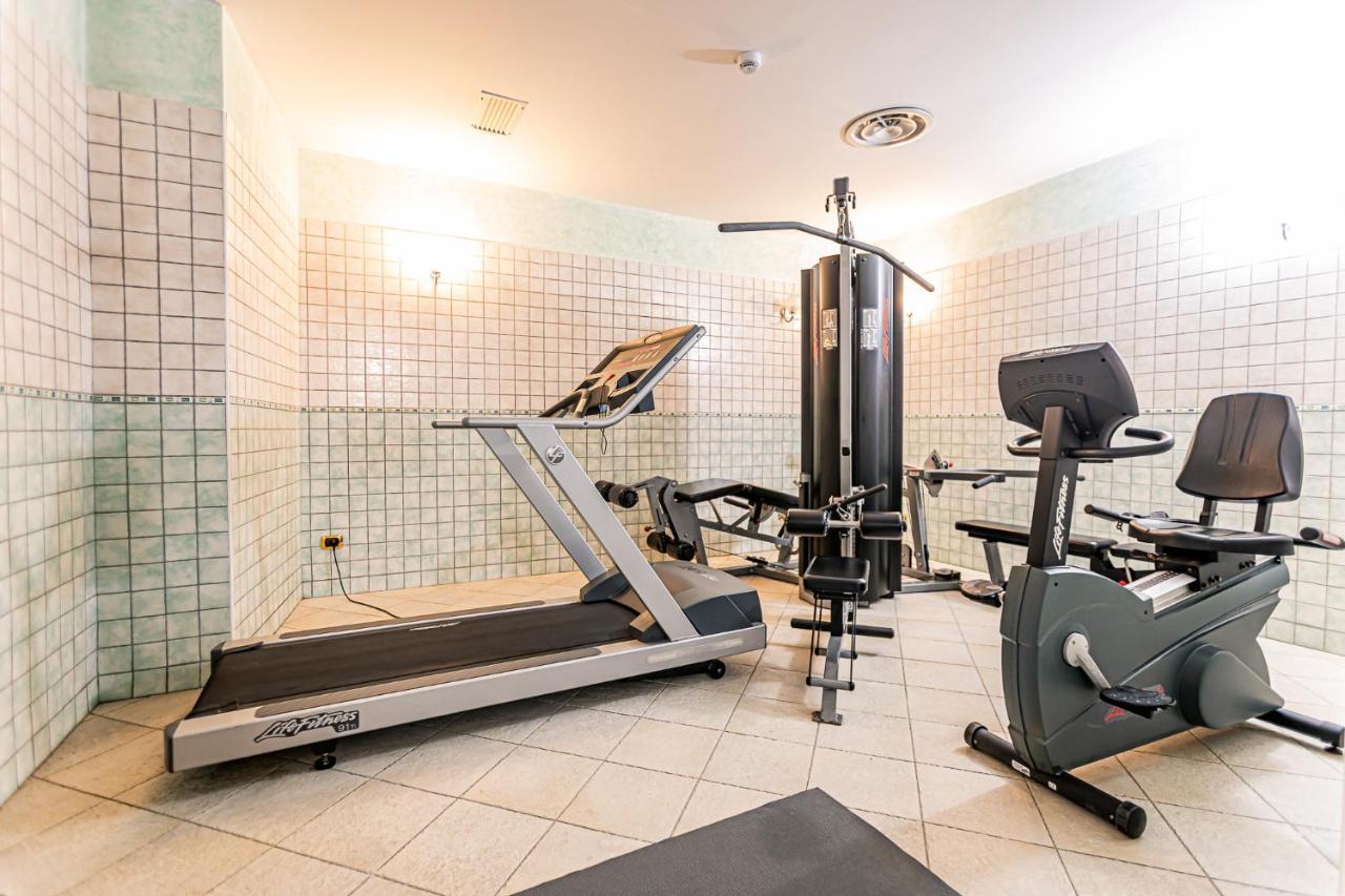 ססטריארה Hotel Cristallo מראה חיצוני תמונה